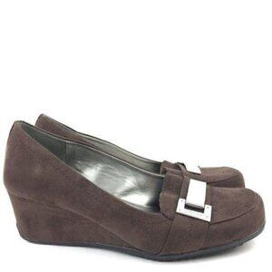 Unisa Heels Size 7.5 Chocolate Brown Buckle Loafer